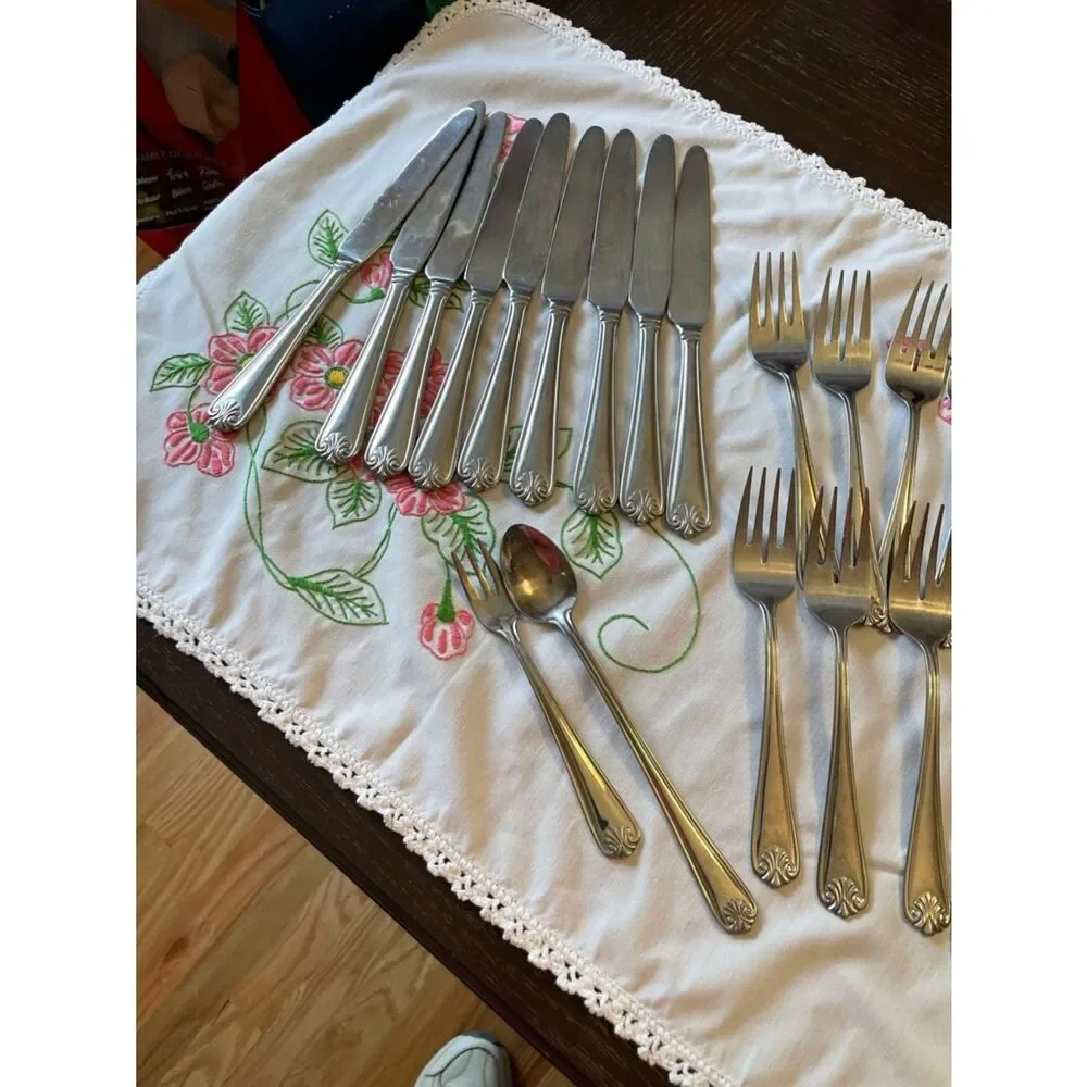 Cambridge Stainless SHELL Pattern Flatware Set/Pieces